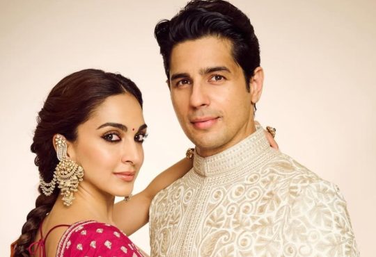 Sidharth Malhotra and Kiara Advani with their newborn baby girl in Mumbai hospital