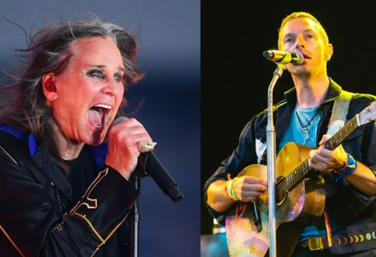 Coldplay performing Changes in tribute to Ozzy Osbourne at Nashville concert after his death