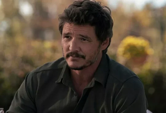 Pedro Pascal smiling on the red carpet at a film premiere – a leading Hollywood actor