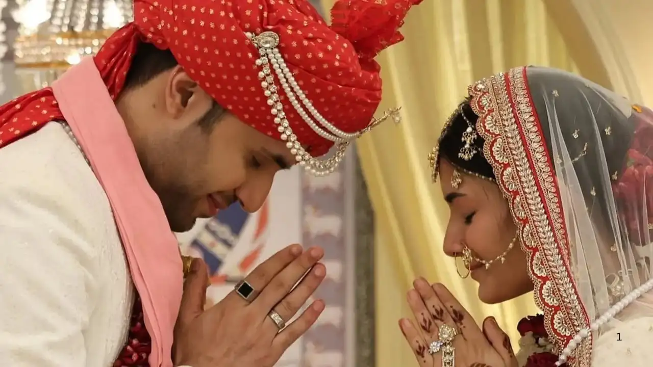 Tulsi stopped by Noina while trying to talk to Mihir in Kyunki Saas Bhi Kabhi Bahu Thi