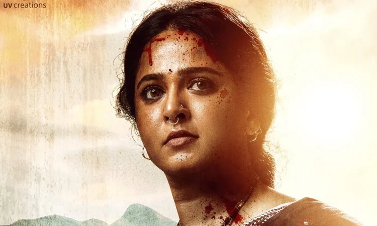 Anushka Shetty announcing her social media break, sitting thoughtfully with a handwritten note