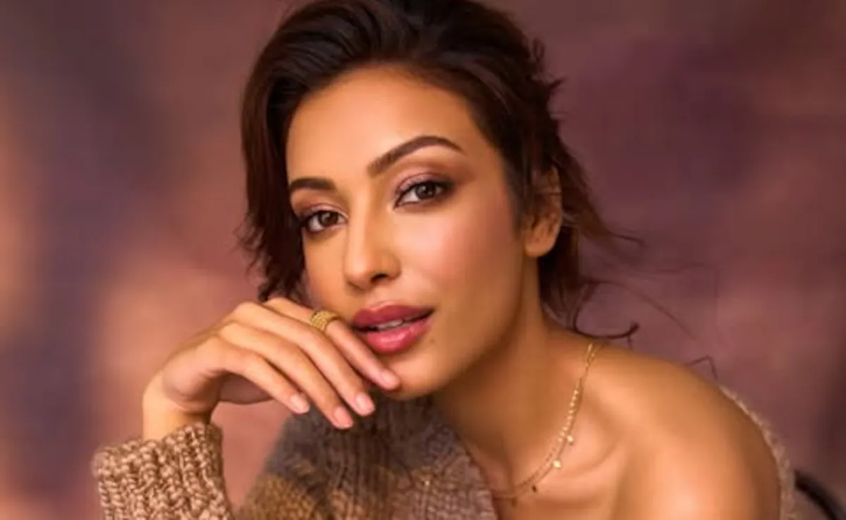 Sahher Bambba posing on set of Aryan Khan’s The Ba**ds of Bollywood*, showcasing her role in the series