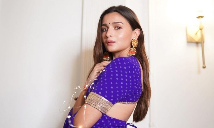 Alia Bhatt's trendsetting blouse designs are a perfect blend of elegance and modernity
