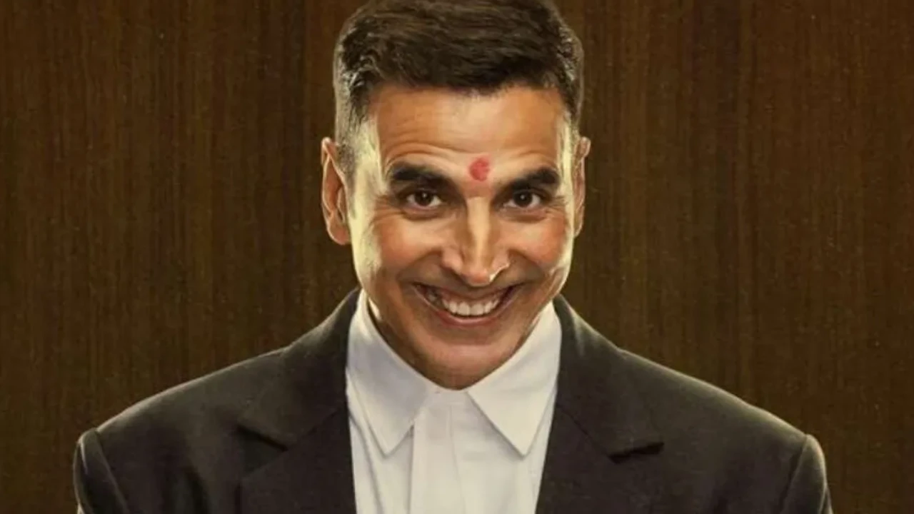 Akshay Kumar and Arshad Warsi promoting Jolly LLB 3 with box office day 5 collections