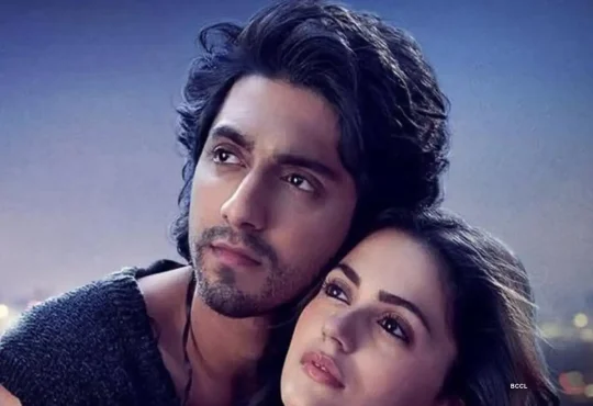 Aneet Padda on set of Nyaya alongside Bollywood stars