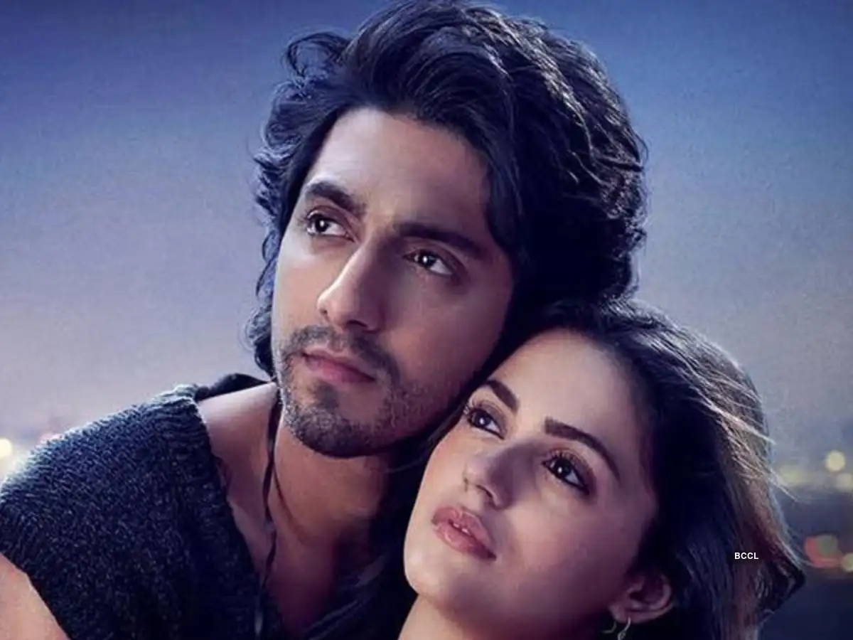 Aneet Padda on set of Nyaya alongside Bollywood stars