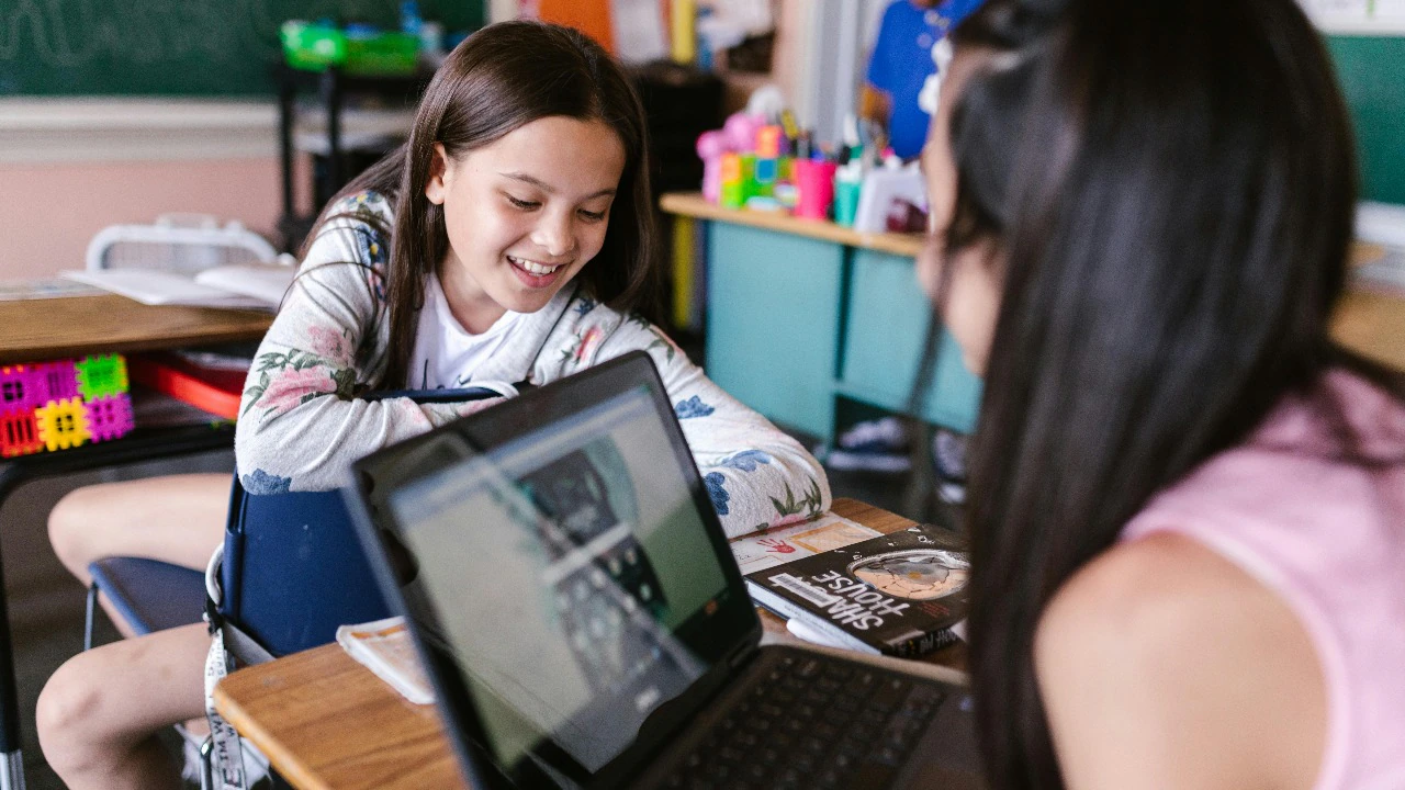 Students and professionals using digital education platforms and AI tools for learning and remote work