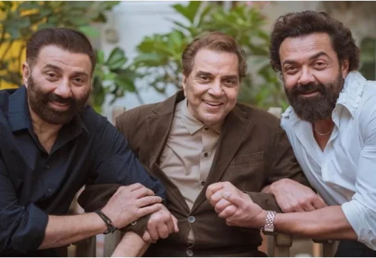 Dharmendra with Bobby Deol and Sunny Deol, highlighting Dharmendra’s third son revelation